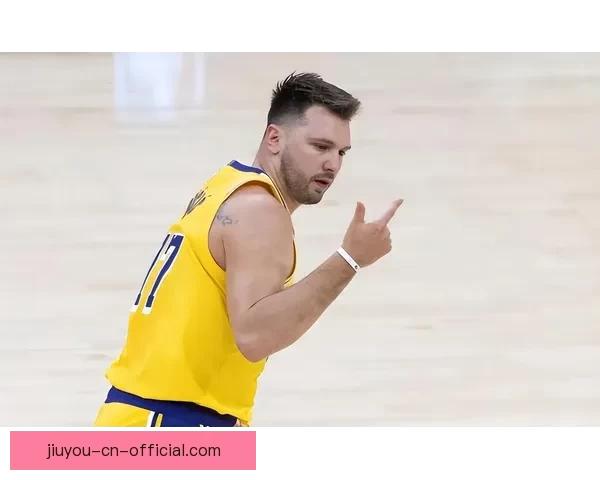 东契奇带队冲击10连胜勇士能否终结近10场惨败困境